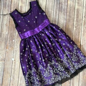 Girls dress B2G1